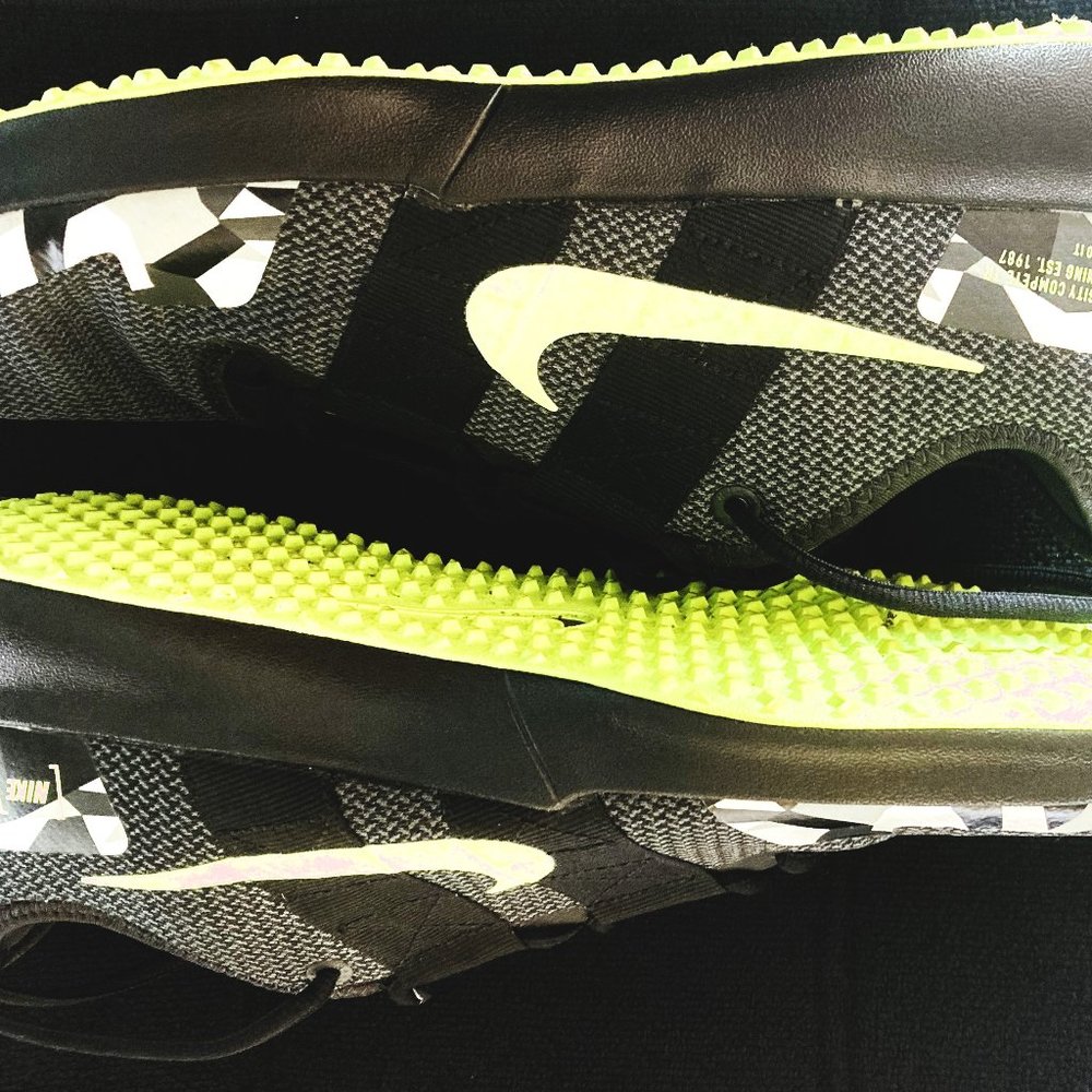 Nike Varsity Compete Trainer 2 Mens Size 11.5  Black Green AT1239-009